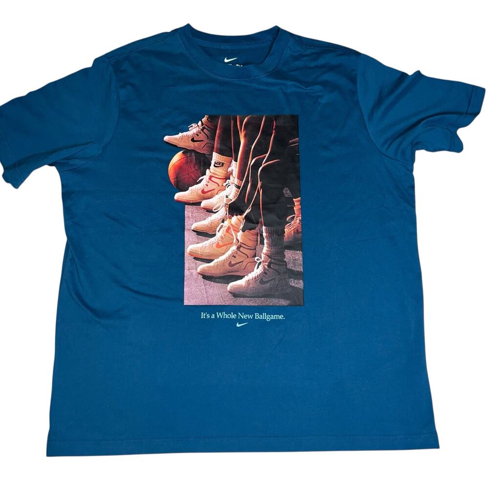 Nike  Dri-FIT  blue Basketball retro graphic sneaker T-Shirt sz large loose fit